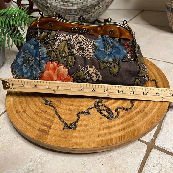 Vintage Multicolor Women’s Clutch Hand Beaded Floral Bronze Accent Purse. - Picture 8 of 10